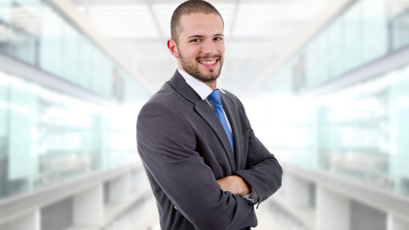 Fernando Bruno Crestani analiza cómo la realidad mixta está redefiniendo la experiencia del cliente en el mercado inmobiliario.