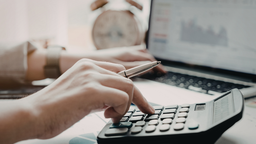 Analizamos cómo el pago fraccionado transforma la gestión financiera, con insights de Victor Boris Santos Maciel, para optimizar tesorería y resultados.