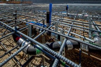 Valderci Malagosini Machado explica cómo las losas y paneles con celosía se convierten en una solución económica y eficiente para obras residenciales.